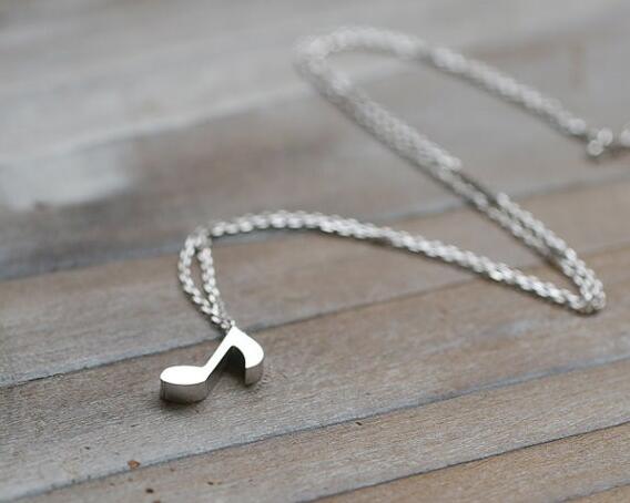 Delicate Musical Note Pendant Necklace